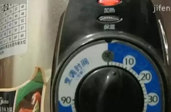 想烘焙沒有工具?電飯鍋照樣做出好吃的蛋糕!