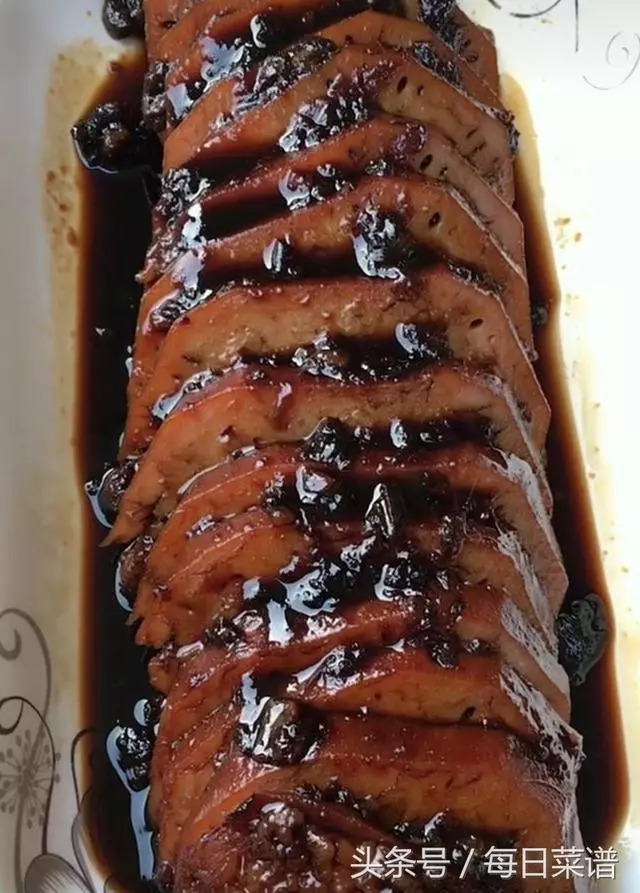 一節蓮藕一把糯米,煮一煮,香甜軟糯,做法簡單有營養,太香了