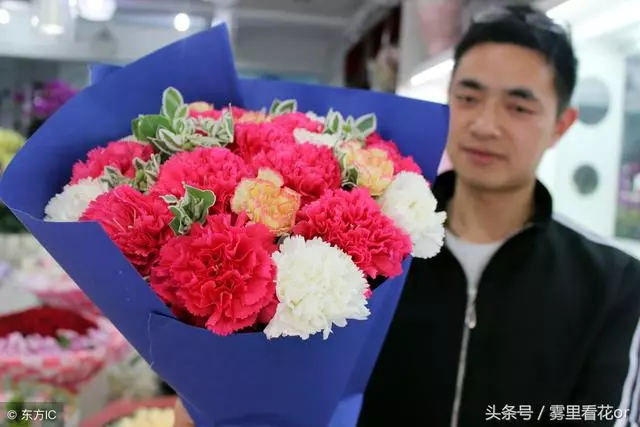 結婚兩年,凌晨上廁所發現老公在書房這樣,摸了摸肚子,我迷茫了