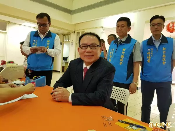 文大宿舍爭議 洪耀福:侯友宜應捐出來當 社宅