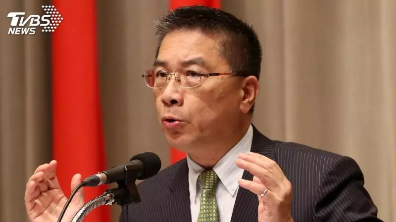蕉價崩跌傳陳吉仲請辭 徐國勇否認:我 也嚇一跳