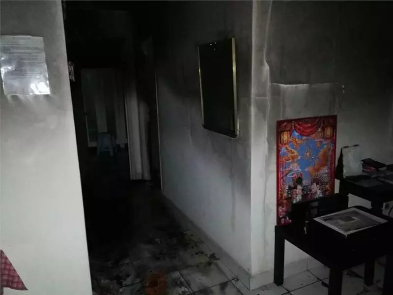 太可怕啦!1個Powerbank導致大馬住宅引發火災!