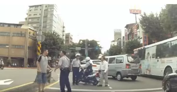 出了車禍後千萬別「說這些話」!不然你就會「賠慘」!學起來千萬別跟錢包過不去啊!!
