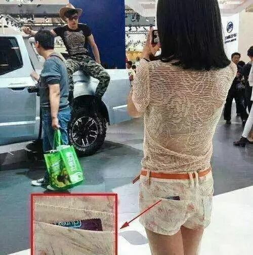 小姨子注意一下你的隱私,別人都看見了
