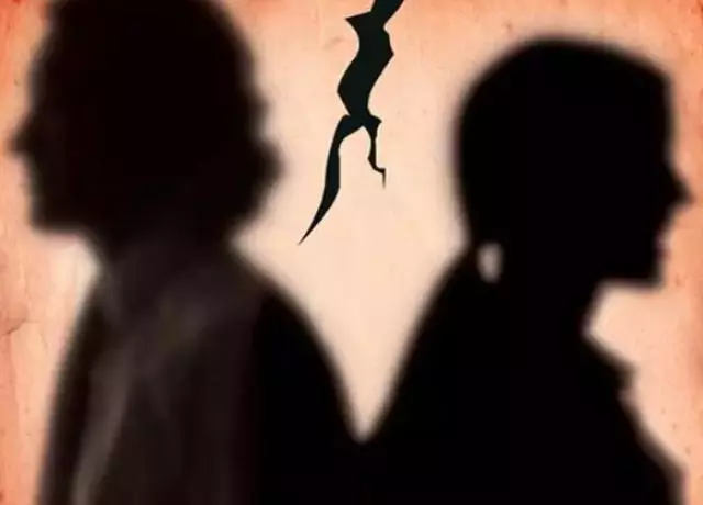 加班把兒子託付給前妻,回來看到桌上的肉湯,我濕了眼眶