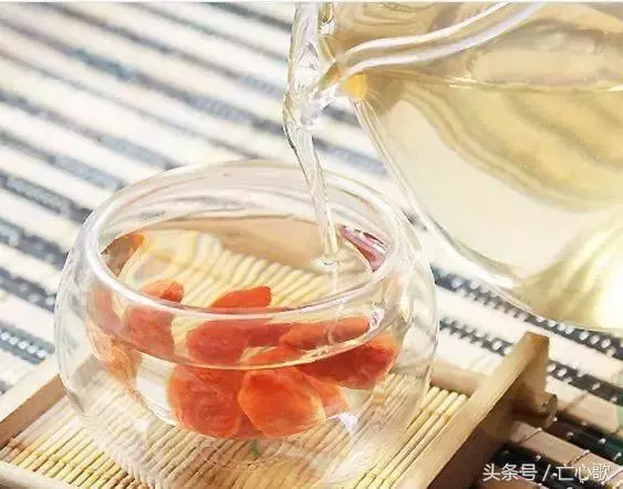 它是肝毒的「解毒王」, 每天吃一點,肝炎、肝硬化不攻自破