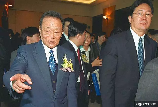 豪門家庭爭霸戰真的太。。!沒想到就連大馬糖王,郭鶴年的家庭也一樣 !3 房亂局之爭真。。!