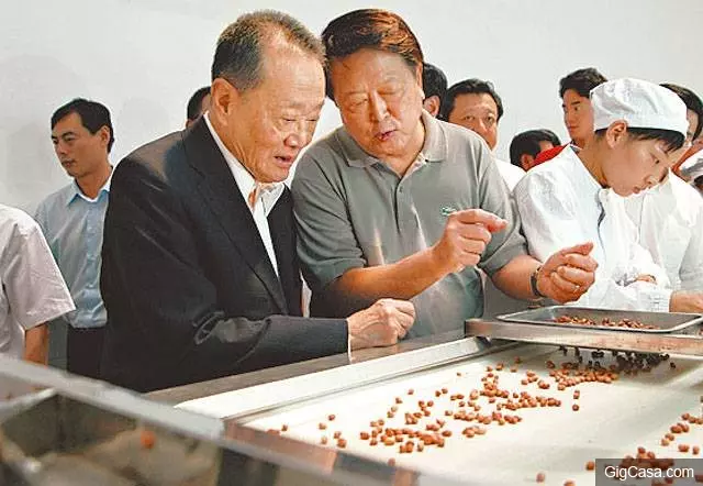 豪門家庭爭霸戰真的太。。!沒想到就連大馬糖王,郭鶴年的家庭也一樣 !3 房亂局之爭真。。!