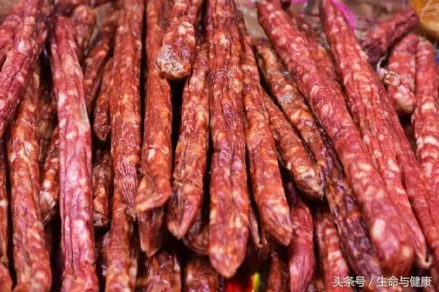 最傷肝的5類食物,吃一次傷肝7天,你還敢吃嗎?