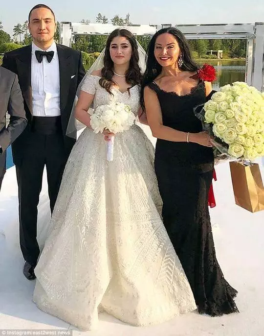 炫富極致!俄羅斯18歲地產千金辦千萬婚禮 婚紗140萬食物299萬