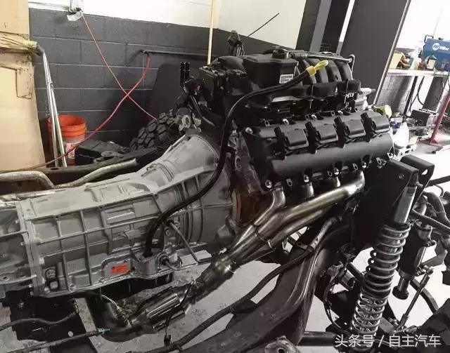 有錢就是不一樣,來看看土豪爆改牧馬人,這還是車嗎?