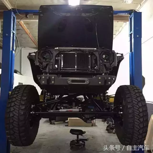有錢就是不一樣,來看看土豪爆改牧馬人,這還是車嗎?