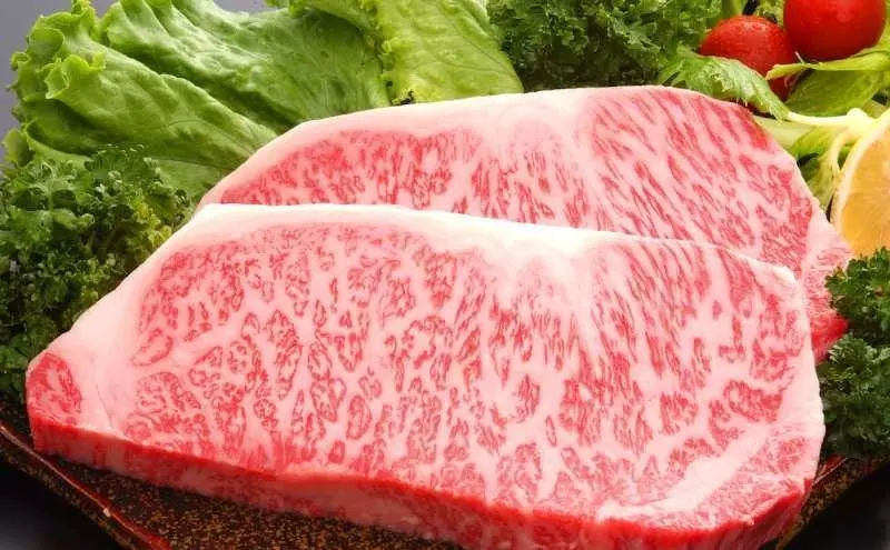 100多支針頭做出「雪花牛」 影片曝光讓大家傻眼:廉價的都是假的 - 政治時事,