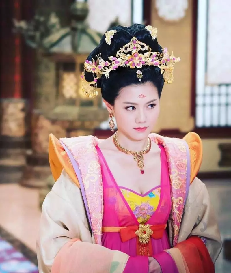 《深宮計》套路滿滿BUG多,依然看得停不下來!