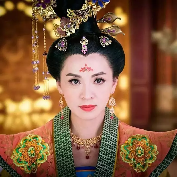 《深宮計》套路滿滿BUG多,依然看得停不下來!