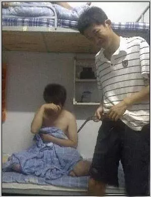 19張圖真的讓我笑到跪了!難怪妹子玩過山車喊得特別厲害!原來是… 看到第一張就笑到我肚子痛了!