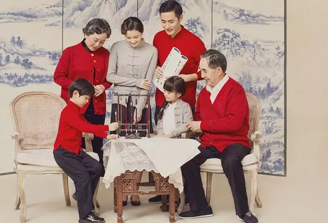 每月給婆婆四千元生活費,回家看一眼廚房的飯菜,讓我潸然淚下!