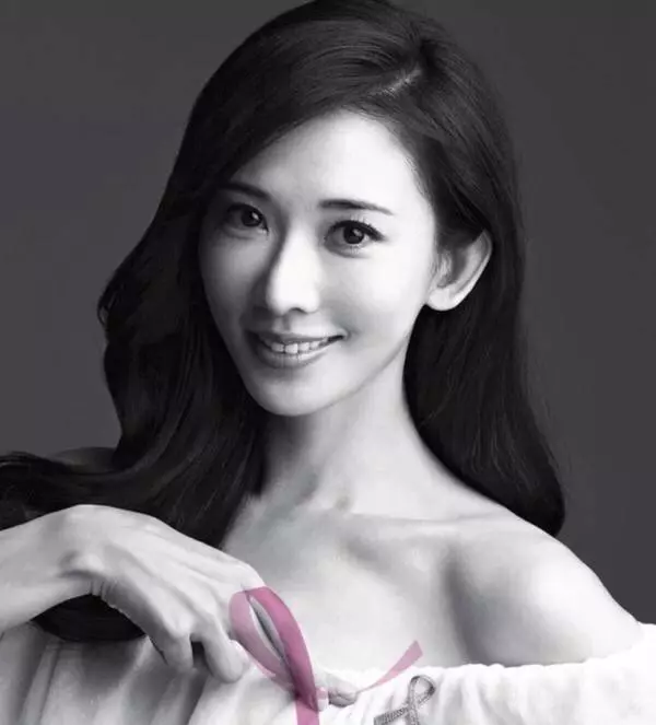 林志玲打扮成「兔女郎」參加活動,網友們看後紛紛不淡定了!