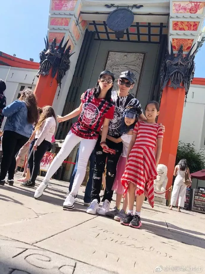 鍾麗緹林志穎兩家合體旅遊,考拉姐妹和kimi全都長大了!