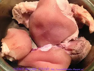 【酒樓飯店】花椒冰糖炆鹹豬手--- 做法簡單!