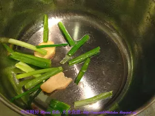 【酒樓飯店】花椒冰糖炆鹹豬手--- 做法簡單!