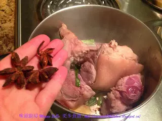 【酒樓飯店】花椒冰糖炆鹹豬手--- 做法簡單!