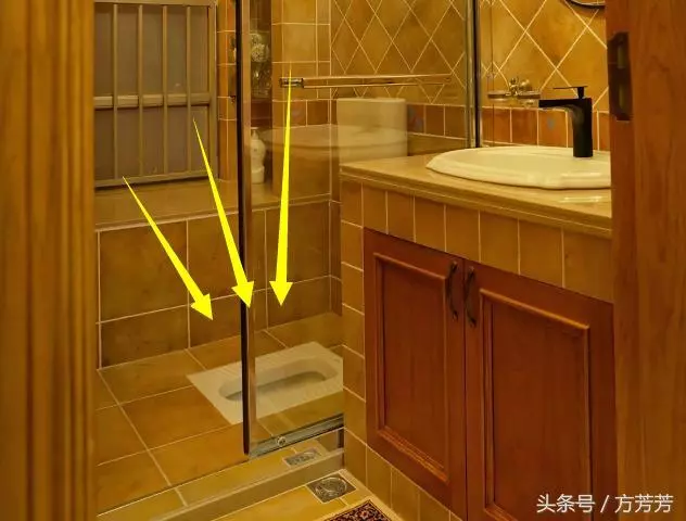 衛生間別傻傻裝淋浴房了,現在都流行這樣裝,實用性超過十倍