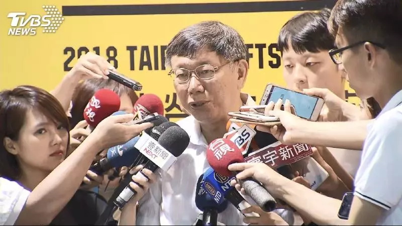 柯文哲爆料:台大醫病人過多 故意服務差