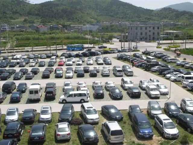 白色車與黑色車的差別原來這麼大,我已經吃虧了!
