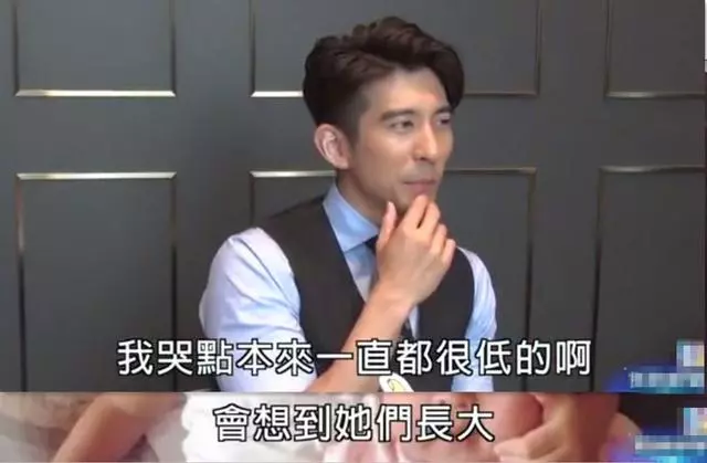 修杰楷透露波妞近況,現在不吃拖鞋了,但卻愛上化妝?