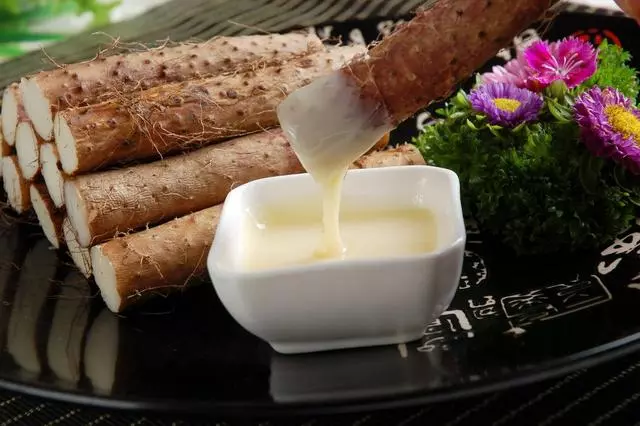 蔬菜生吃好、還是炒熟了吃好?營養師:4種蔬菜生吃小心食物中毒
