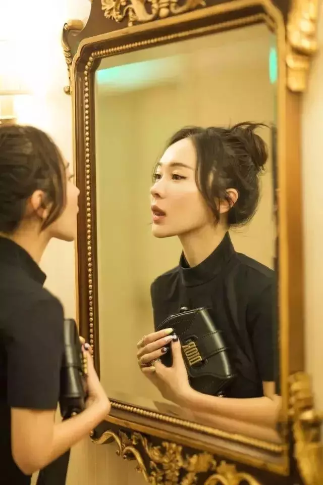 嗯哼媽曾被罵,6年沒戲拍,還未婚先孕「胖到80公斤」...如今狂瘦回春如少女羨煞眾人!
