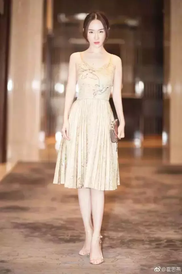 嗯哼媽曾被罵,6年沒戲拍,還未婚先孕「胖到80公斤」...如今狂瘦回春如少女羨煞眾人!