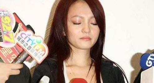 被父母害慘的五大明星!最後一位就算死了,母親都肯不放過!