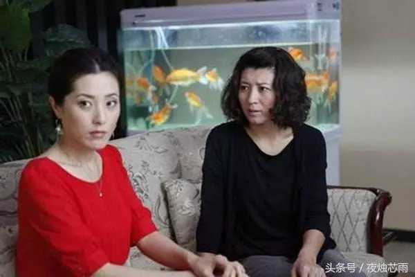 老公做生意沒錢我找妯娌借三千,小叔子一個電話,我將她趕出門