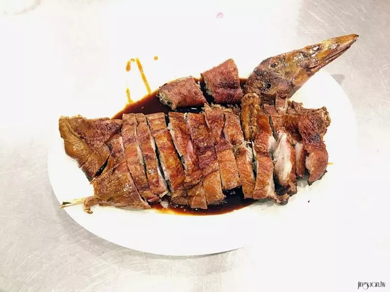 士乃金龍飯店 美食老店傳香30年載