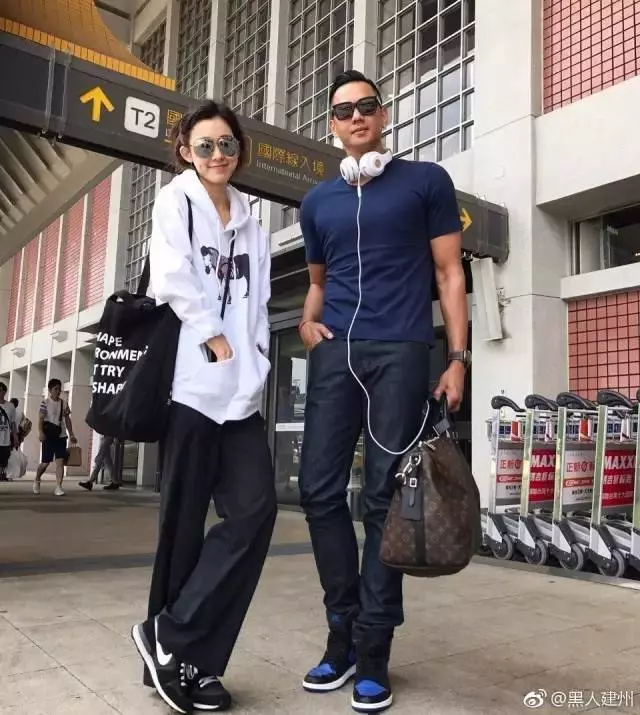 演藝圈最被「看衰」的一對,相戀11年,婚後打「排卵針」才生出小孩,如今沒有人敢再說什麼