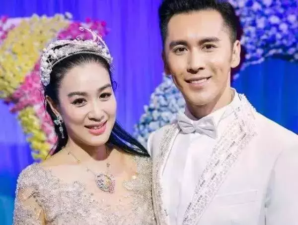 「帶娃改嫁」的7位女星,趙雅芝被寵成公主,她三婚還帶著3個孩子