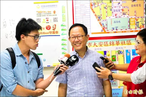 宮廷劇再現?菊後掌控小英?丁:柯是鰲 拜嗎...