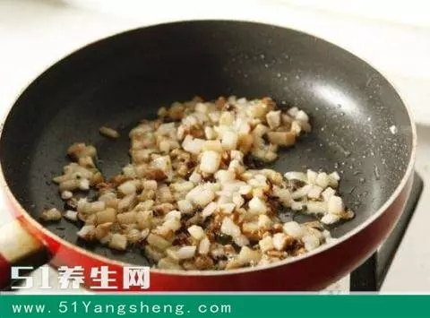 手把手教你做香菇滷肉麵,簡單不乏營養,好吃又便宜