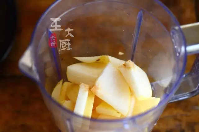 夏日必備飲品,雪梨蜂蜜苦瓜汁,潤肺清火,真的不苦,特別好喝