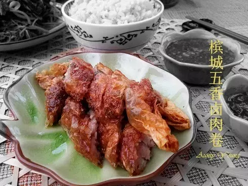 太強大了!#家傳食譜#檳城五香滷肉卷(Penang Loh Bak)-- 據說她的家婆一年還可以賣上千多卷呢!趕緊收藏!