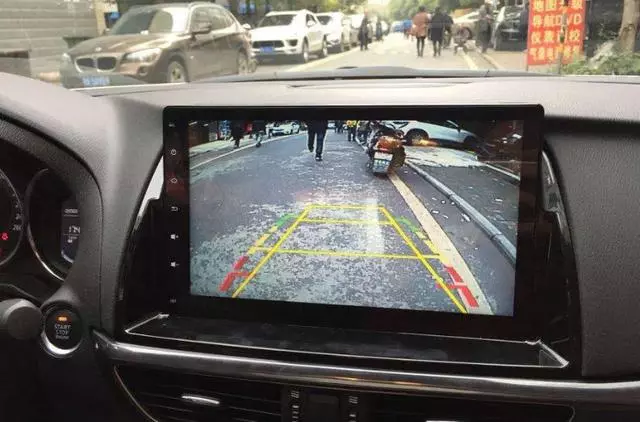 倒車是看後視鏡還是倒車影像?都不是!老司機教你真正的倒車絕活