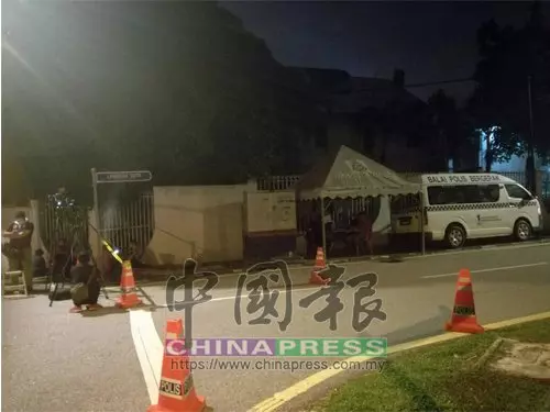 納吉或在今晚被捕 ! 媒體全神戒備,隨時準備拍下歷史性的畫面。