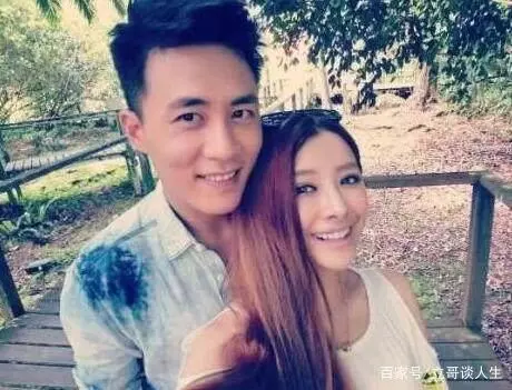 嫁一個二婚男,婆婆婚禮上的話,讓媽媽勃然大怒,不讓我舉行婚禮