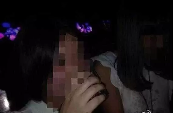 馬蓉在直播平台公開王寶強難以啟齒的照片!網友:委屈馬蓉了!