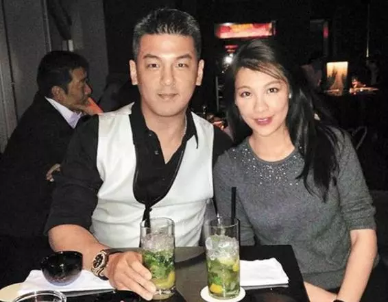 43歲賈靜雯和40歲林若亞,同夫不同命,現狀簡直差之十萬八千裡!