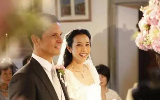 41歲莫文蔚嫁給了初戀,看完後你就明白為什麼她願意「當三個孩子的後媽」了!