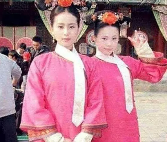明星替身大曝光:林青霞替身以假亂真,迪麗熱巴的替身比本人還美