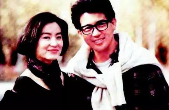 「秦漢」如今71歲了!看完他的「生活近照」,網友嘆:終於知道林青霞為何苦戀他那麼多年了!